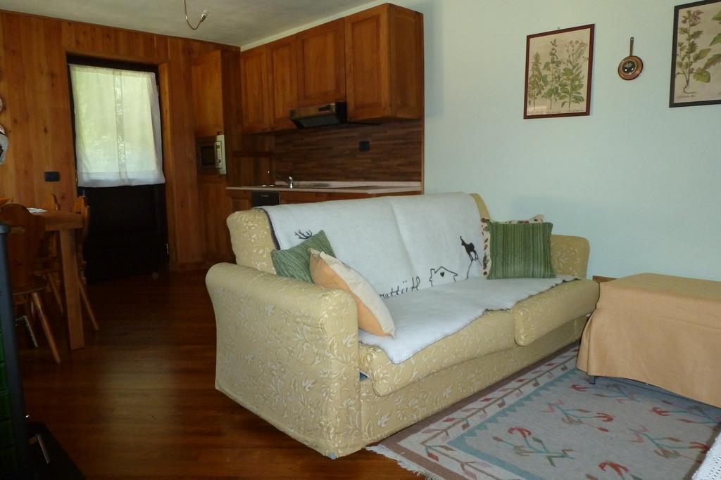 Apartment Gerandin Champoluc Exterior photo