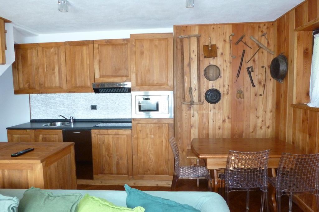 Apartment Gerandin Champoluc Exterior photo