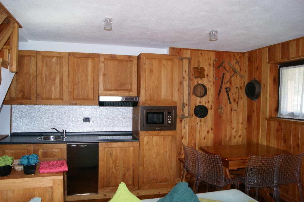 Apartment Gerandin Champoluc Exterior photo